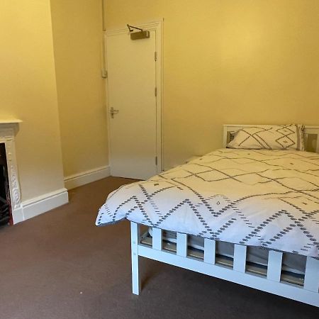Rooms In A Victorian Comfortable 4-Bedroom House In Milton Keynes Rooms Not En-Suites Wolverton  Εξωτερικό φωτογραφία