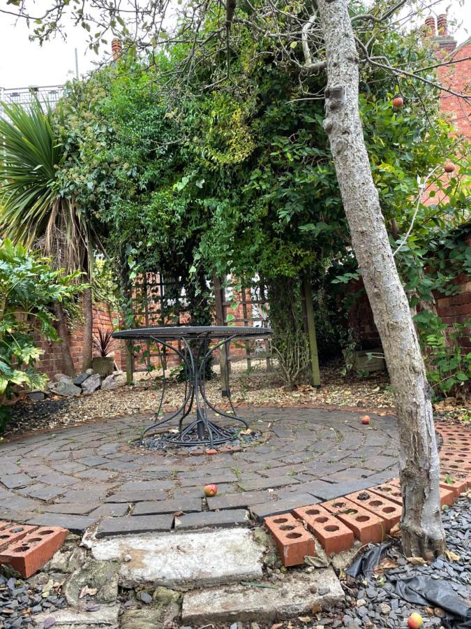 Rooms In A Victorian Comfortable 4-Bedroom House In Milton Keynes Rooms Not En-Suites Wolverton  Εξωτερικό φωτογραφία